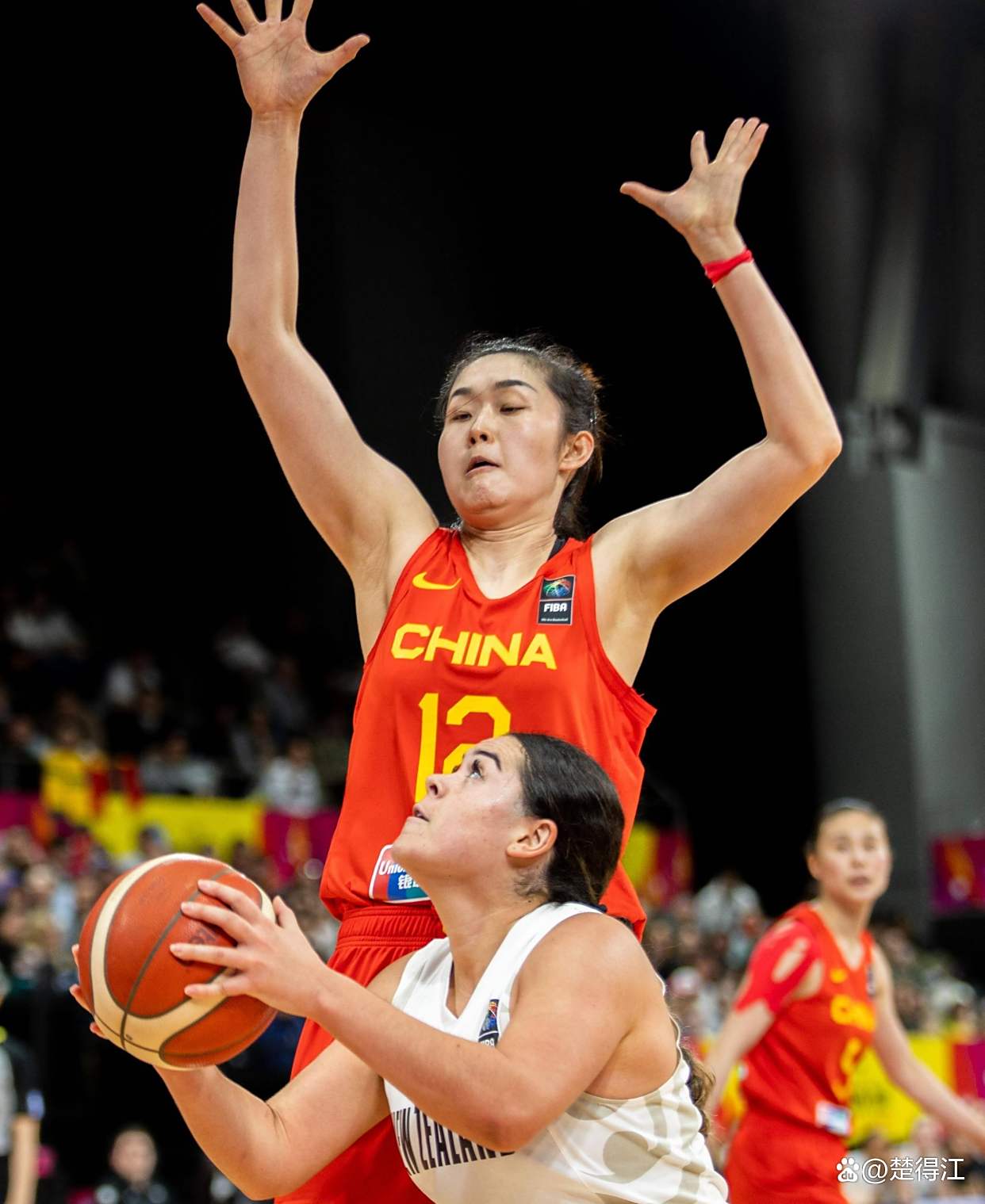 关于纽西兰女篮队力克对手,跻身奥运四强的信息 关于纽西兰女篮队力克对手,跻身奥运四强的信息