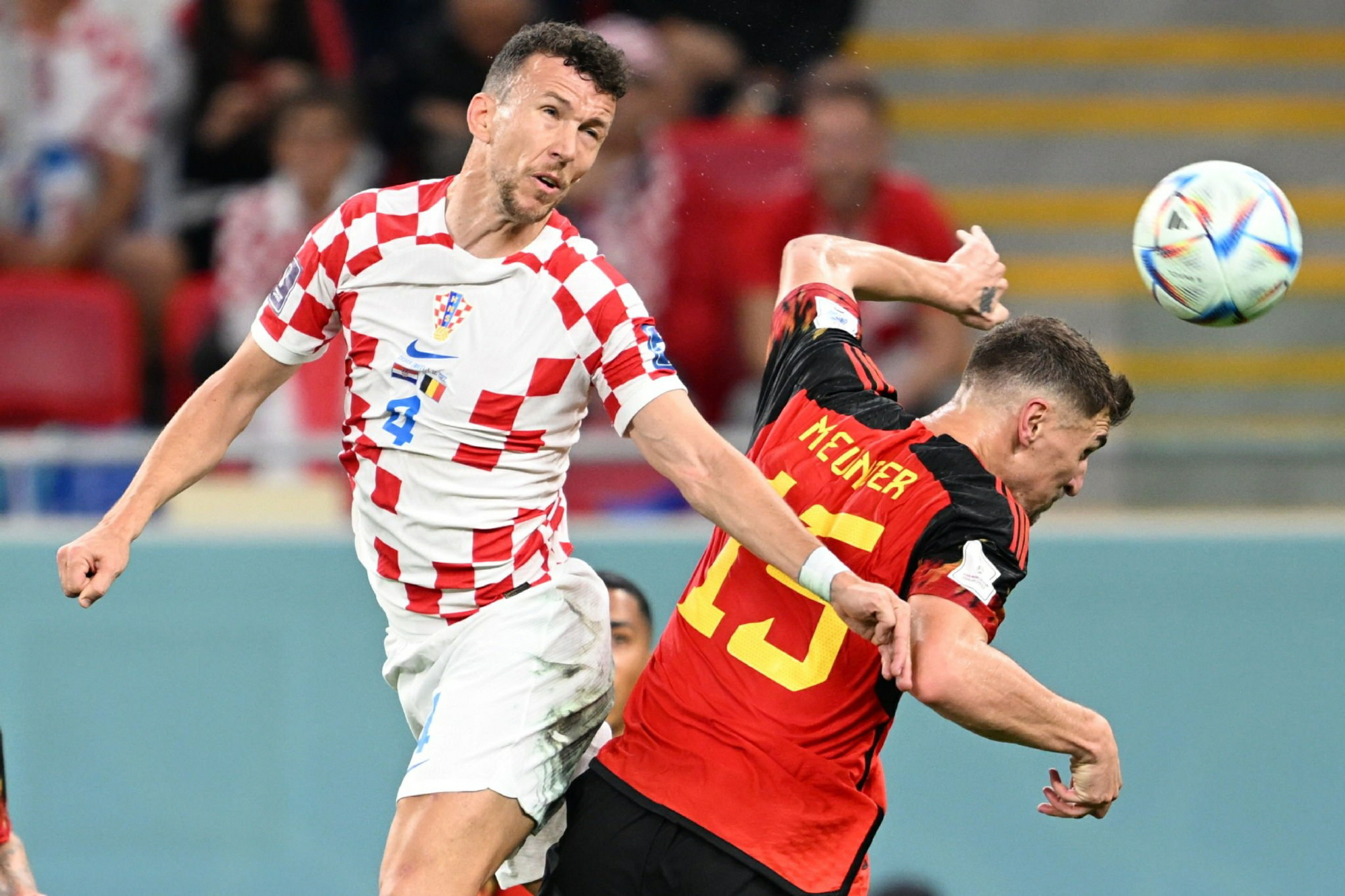 比利时队长受伤下场，影响球队表现的简单介绍