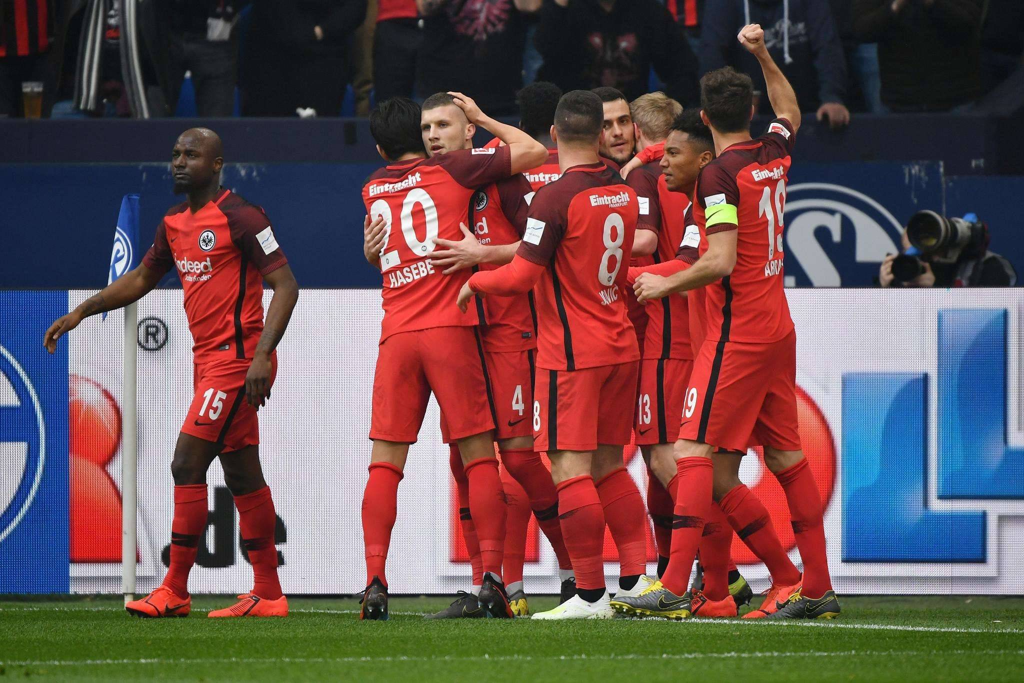 关于法兰克福主场负于云达不莱梅，遭遇连败的信息