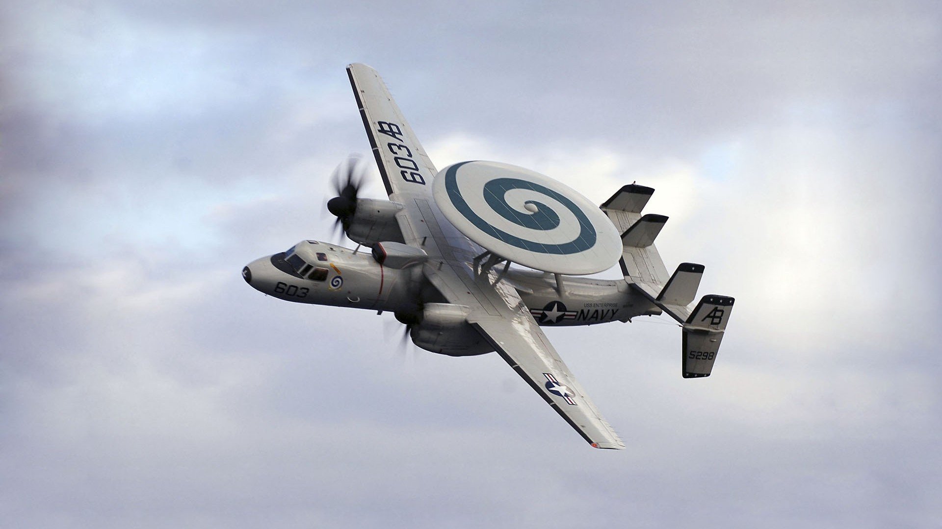 格纳布里领军,德国战车碾压秘鲁,一场跨洲际的足球盛宴