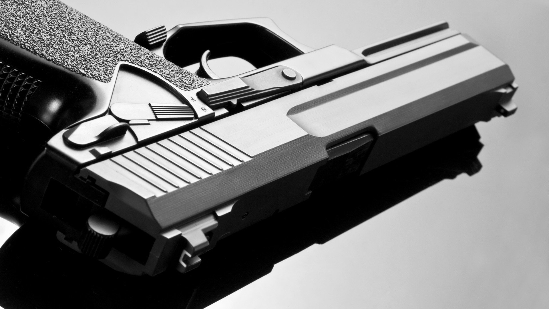 当红黑军团遭遇天蓝意志，欧冠决赛的平行宇宙之战