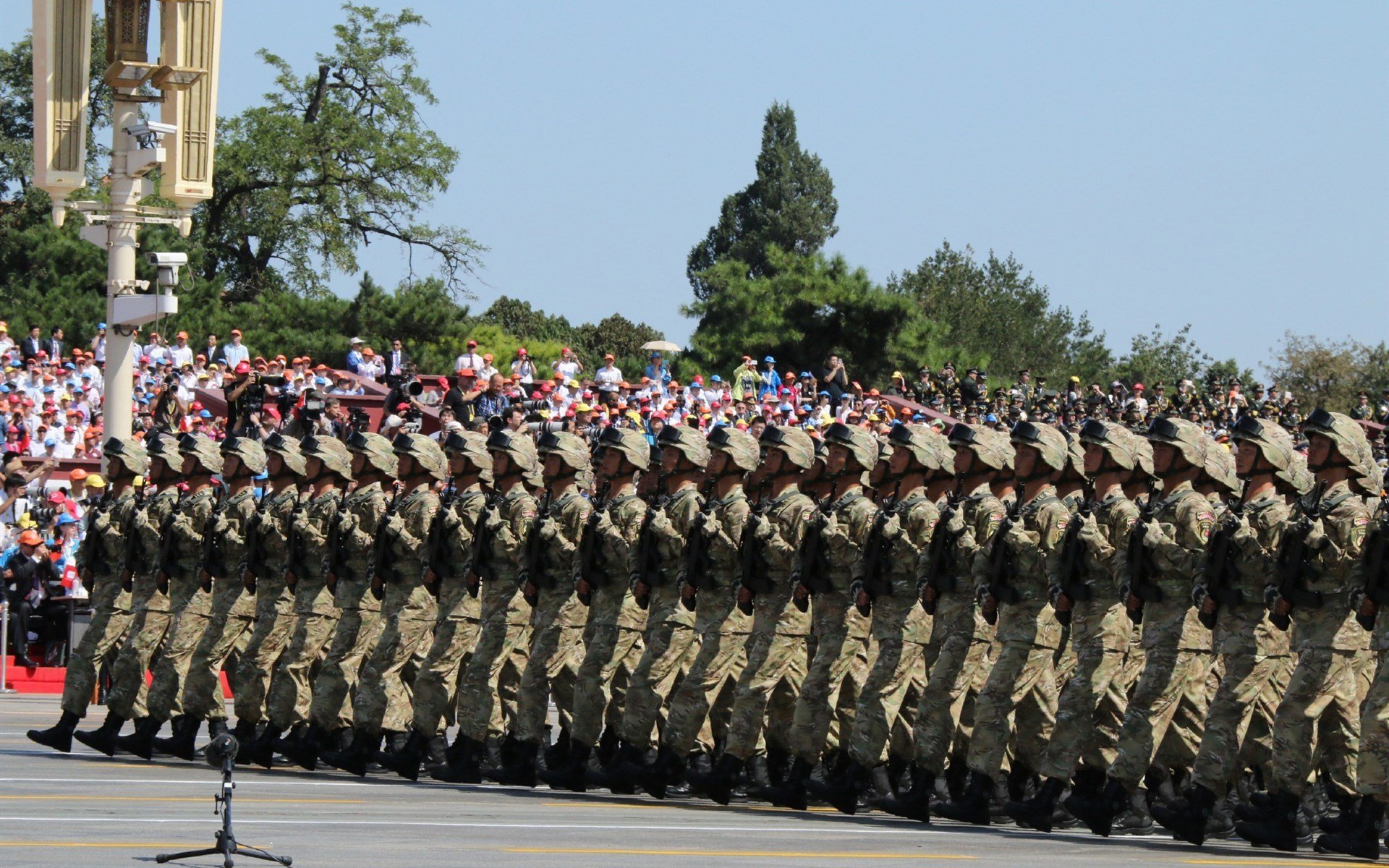 约基奇生死战接管比赛,掘金淘汰独行侠昂首挺进总决赛